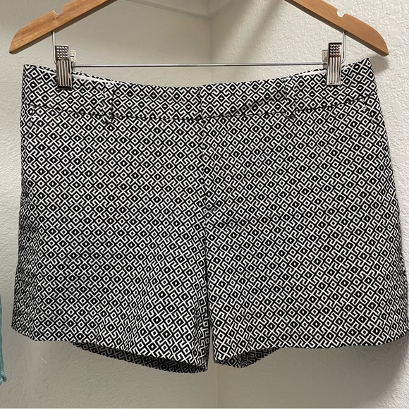 Banana Republic 2 Short BUNDLE offer Sz 6 - Picture 7 of 11